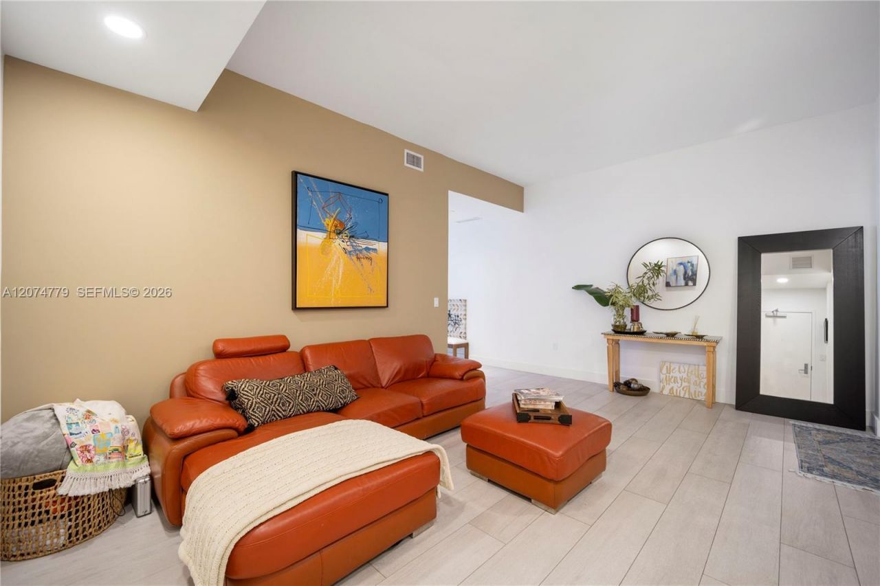 1010 Brickell Ave , Unit 4701, Miami, FL 33131 Photo