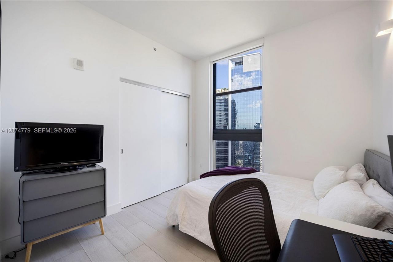 1010 Brickell Ave , Unit 4701, Miami, FL 33131 Photo