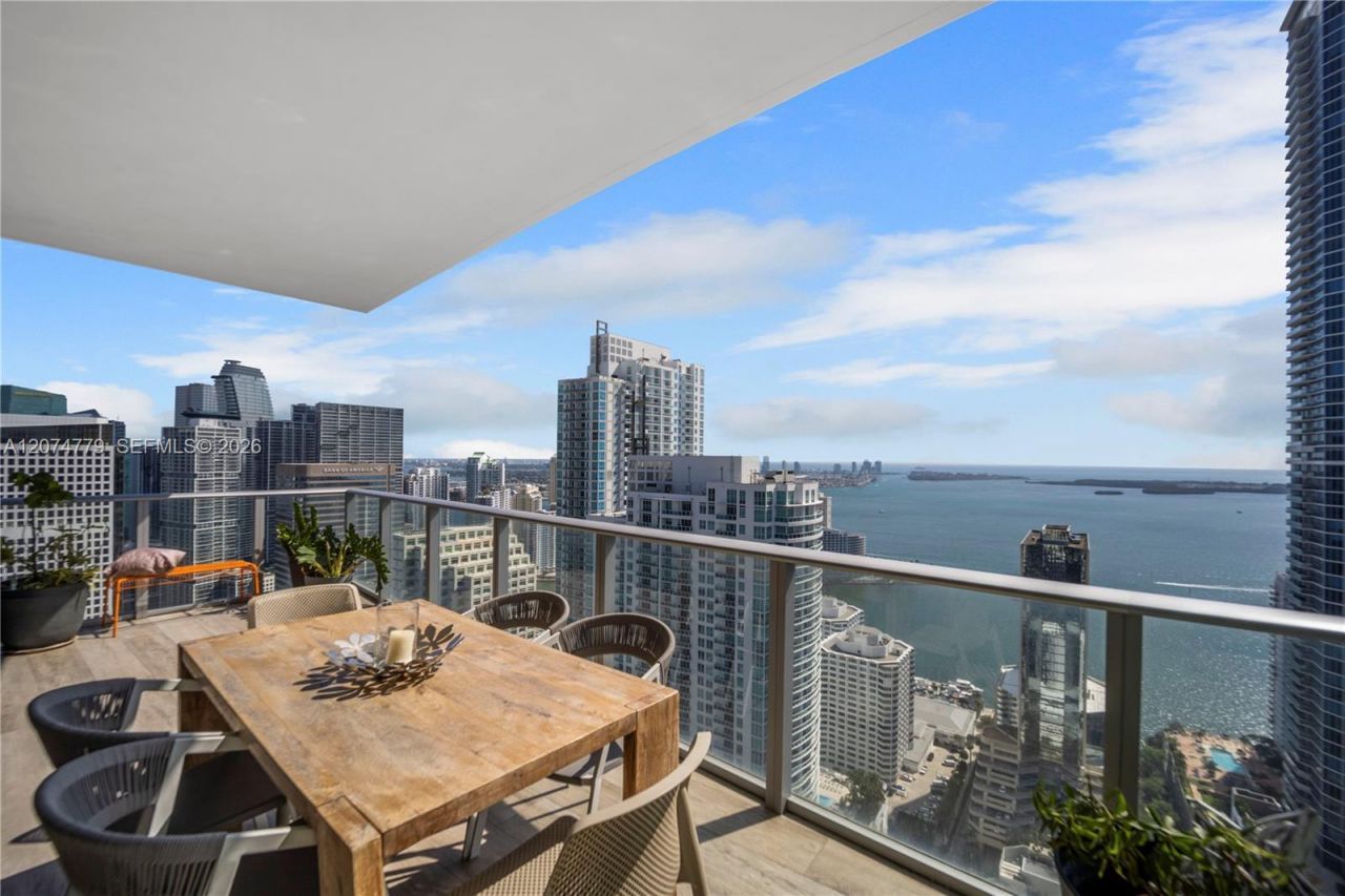 1010 Brickell Ave , Unit 4701, Miami, FL 33131 Photo