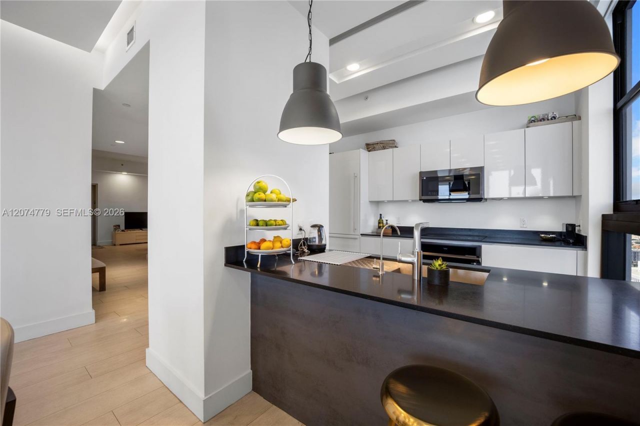 1010 Brickell Ave , Unit 4701, Miami, FL 33131 Photo