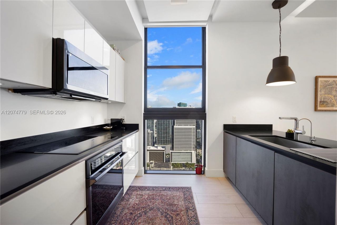 1010 Brickell Ave , Unit 4701, Miami, FL 33131 Photo