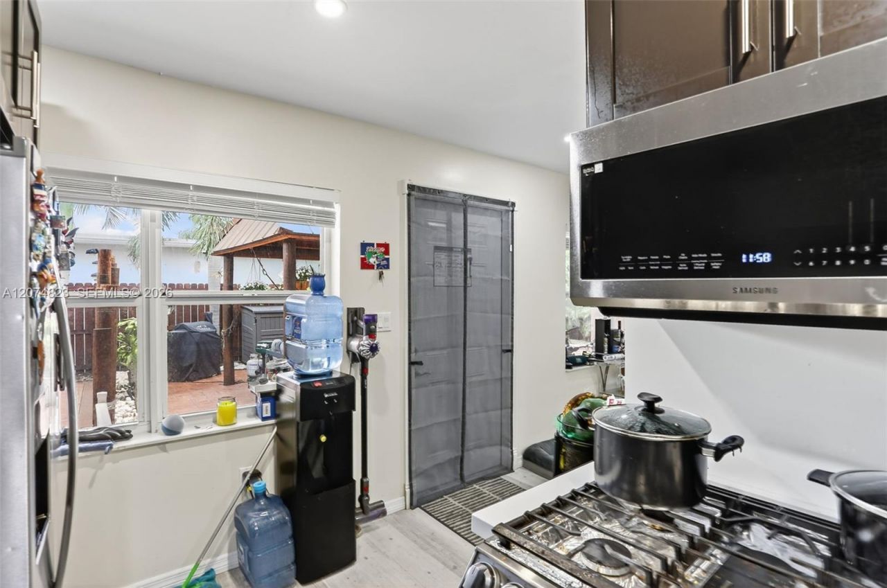 920 SW 30th St, Unit 3, Fort Lauderdale, FL 33315 Photo