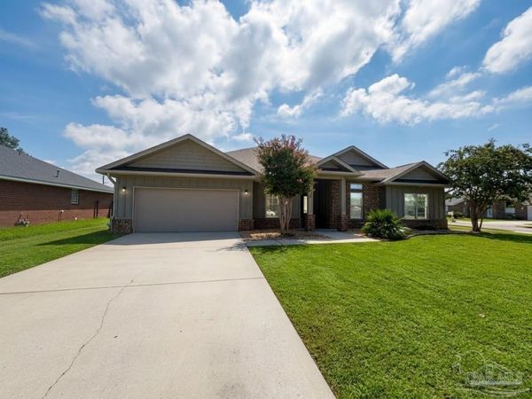 1521 Woodlawn Way, Gulf Breeze, FL 32563