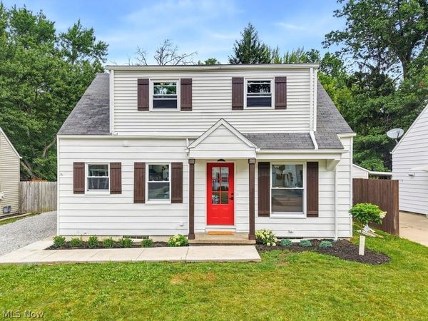 2246 Herbruck Avenue , Cuyahoga Falls, OH 44223