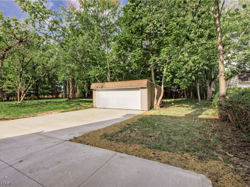3308 E 139th Street , Cleveland, OH 44120 Photo 45