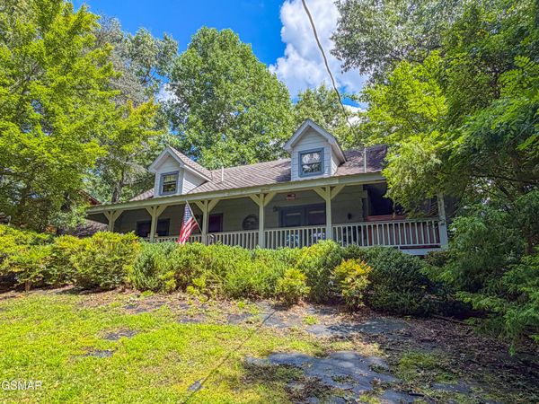 440 Deer Path Lane, Gatlinburg, TN 37738