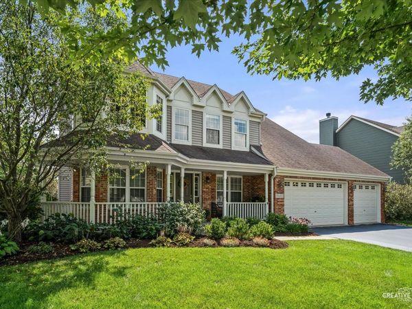 39W511 S Hyde Park , Geneva, IL 60134