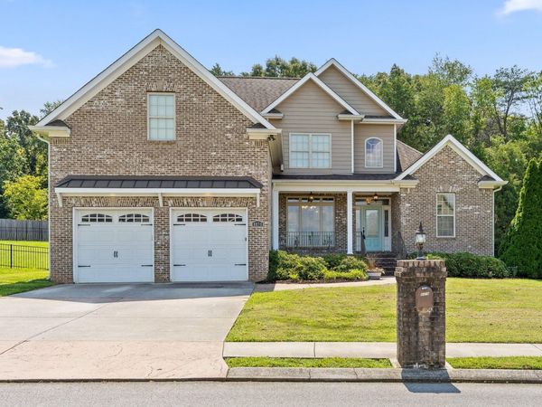 8858 Mckenzie Farm Drive, Ooltewah, TN 37363