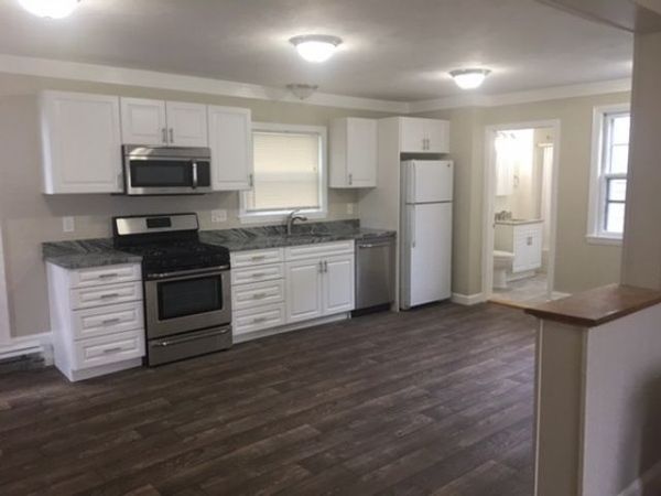 664 Humphrey St, Unit 1, Swampscott, MA 01907