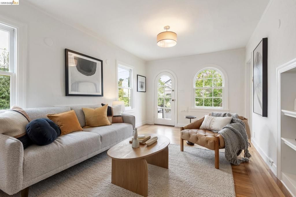1905 Chestnut St, Berkeley, CA 94702 Main Photo