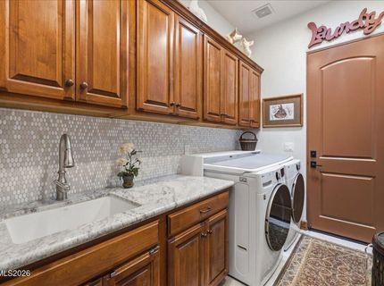 5960 Cartier Drive, Reno, NV 89511 Photo