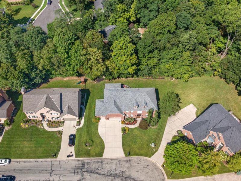 2077 Anderson Cove Lane, Anderson Township, OH 45244 Photo 2