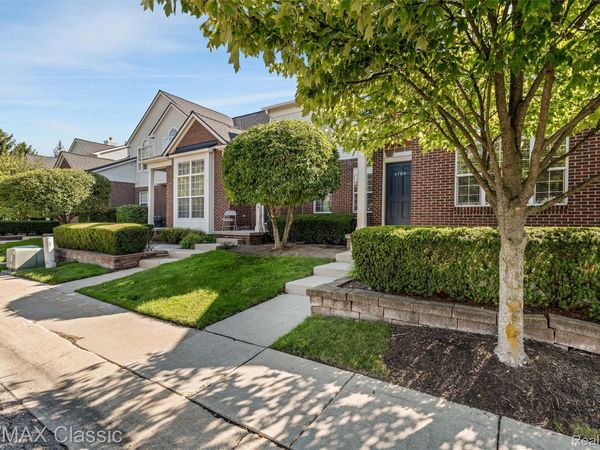 6104 Jasmine Drive, Commerce Township, Mi 48390