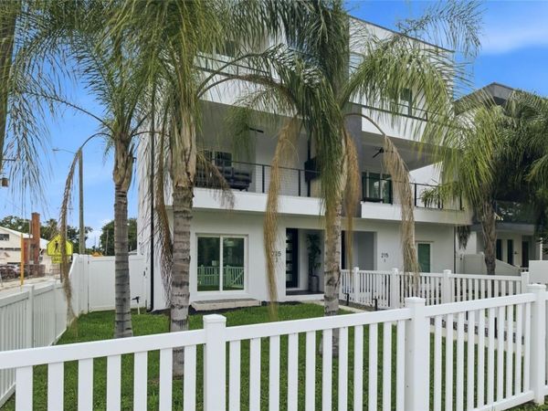 215 W COLUMBUS DRIVE , Unit 2, TAMPA, FL 33602