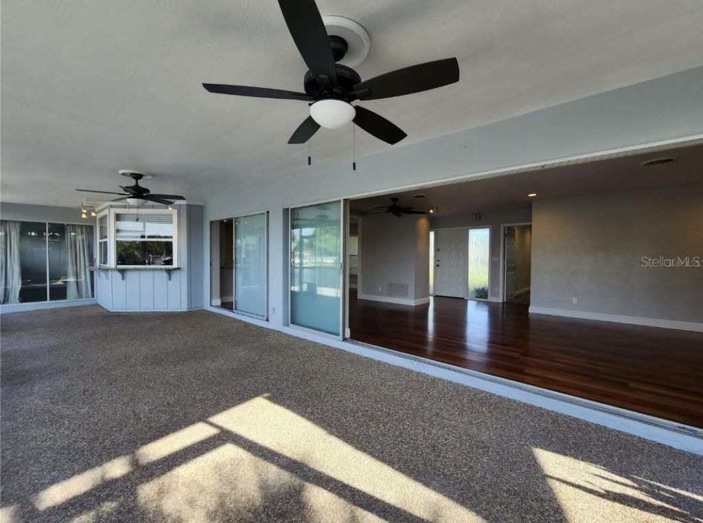 128 98th Avenue N, Saint Petersburg, FL 33702 Photo