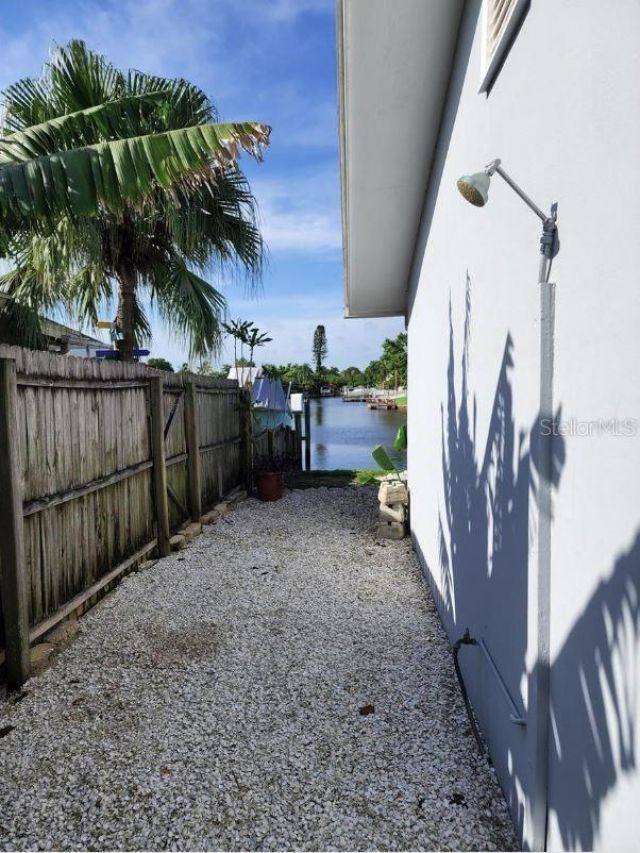 128 98th Avenue N, Saint Petersburg, FL 33702 Photo