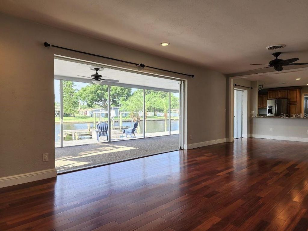 128 98th Avenue N, Saint Petersburg, FL 33702 Photo