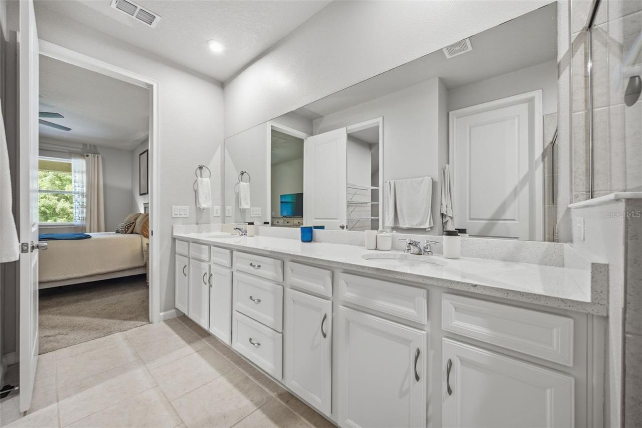 5636 Silverbridge Trail, Bradenton, FL 34211 Photo