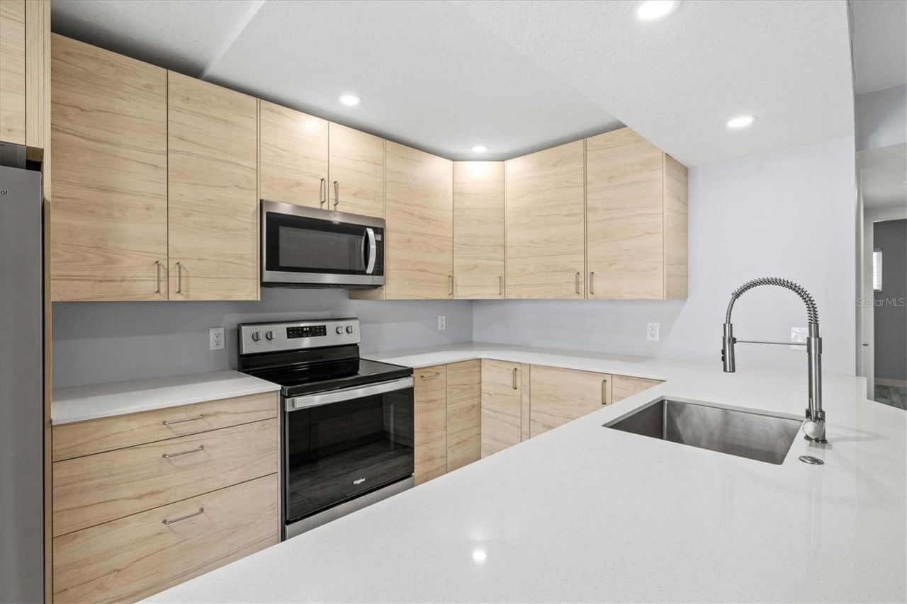 4035 S School Avenue , Unit C5, Sarasota, FL 34231 Photo