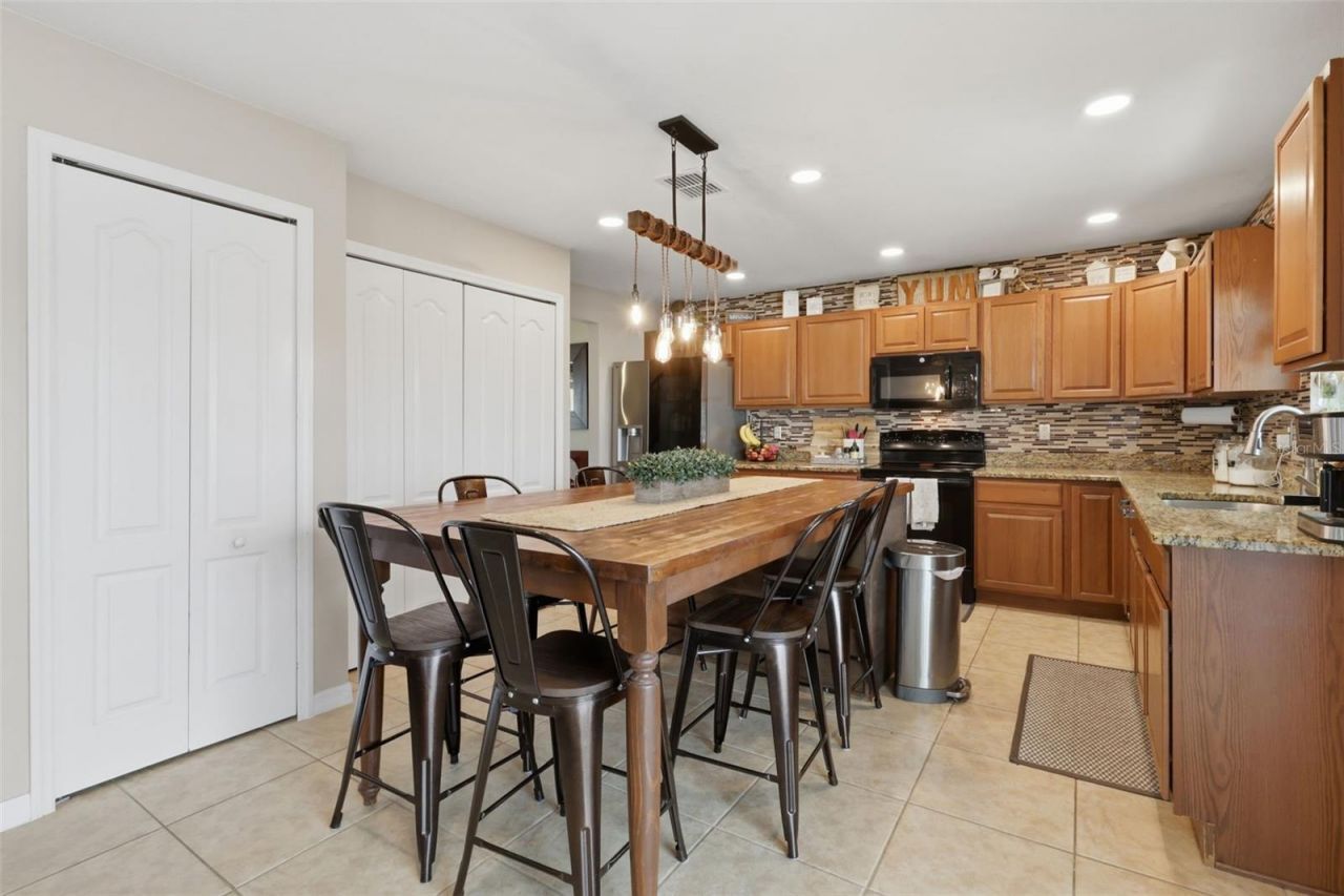5260 NW Wisk Fern Circle , Port Saint Lucie, FL 34986 Photo