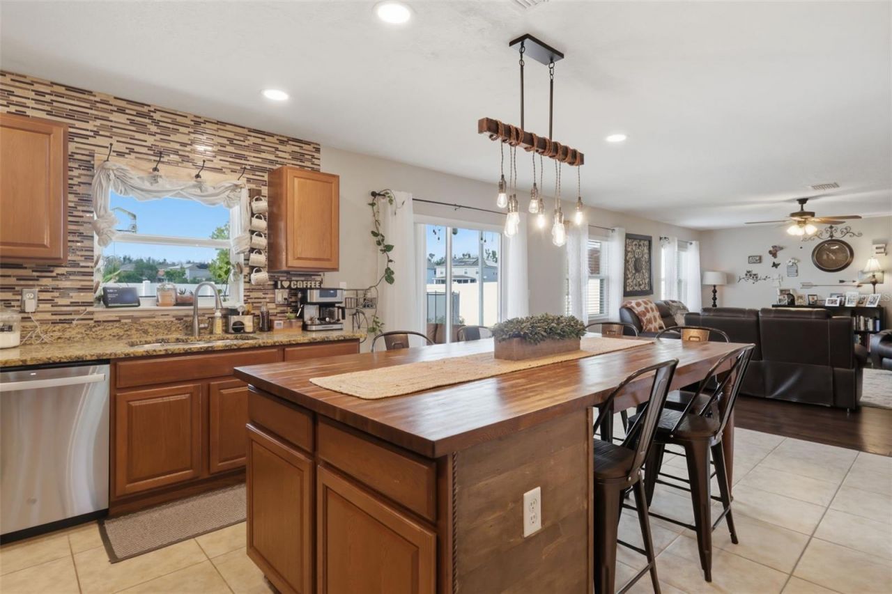 5260 NW Wisk Fern Circle , Port Saint Lucie, FL 34986 Photo