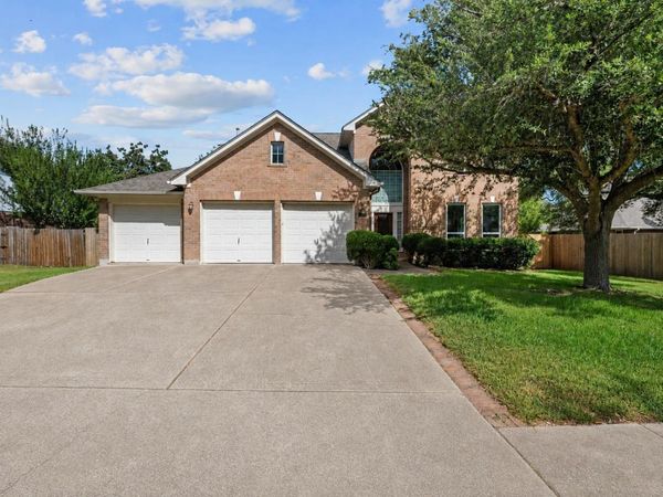 10808 Beachmont LN, Austin, TX 78739