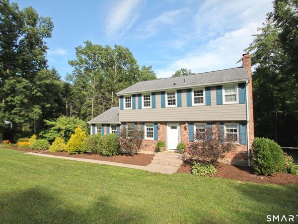 14 Horseshoe, East Granby, CT 06026