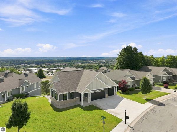4186 Aquila Court, Traverse City, MI 49684