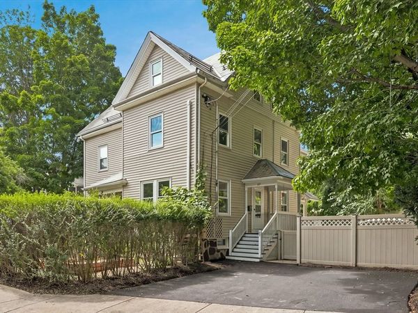 97 Melendy Ave, Unit 97, Watertown, MA 02472