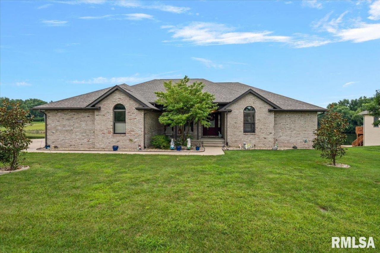 430 Lakeview Lane, Spaulding, IL 62561 Main Photo