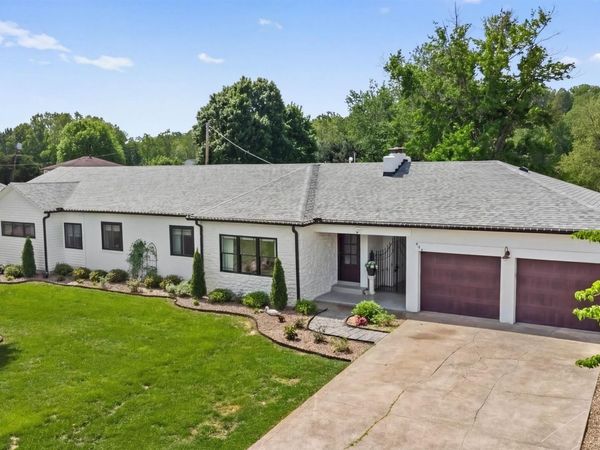 804 McCowan , Flatwoods, KY 41139