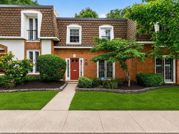 2782 Chateau Circle S, Unit 45, Columbus, OH 43221