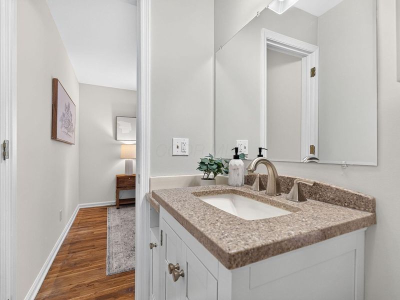 2782 Chateau Circle S, Unit 45, Columbus, OH 43221 Photo 27