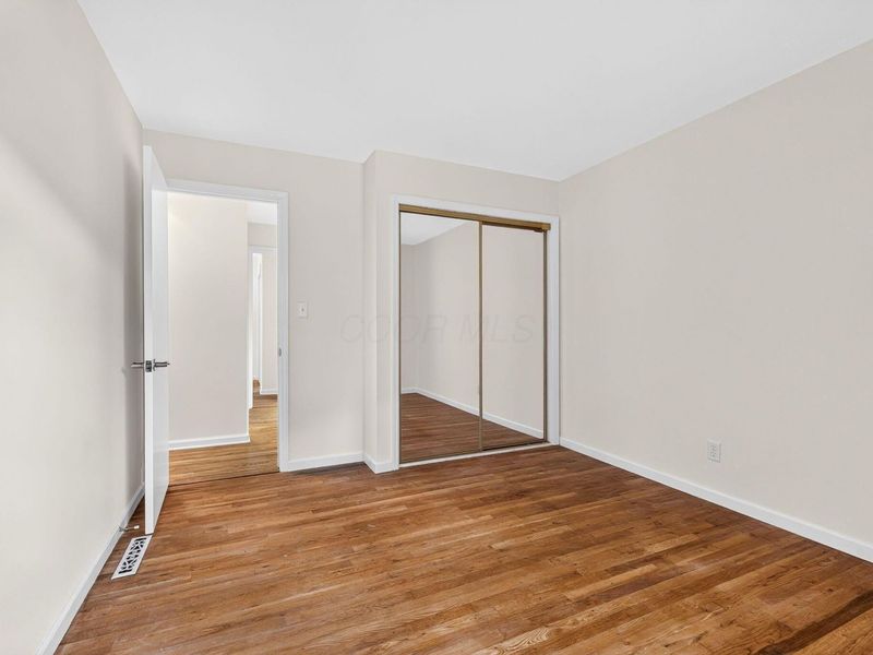 2782 Chateau Circle S, Unit 45, Columbus, OH 43221 Photo 32