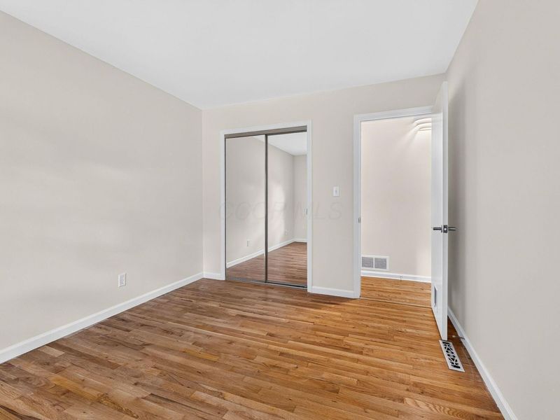 2782 Chateau Circle S, Unit 45, Columbus, OH 43221 Photo 35