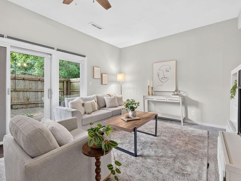 2782 Chateau Circle S, Unit 45, Columbus, OH 43221 Photo 9