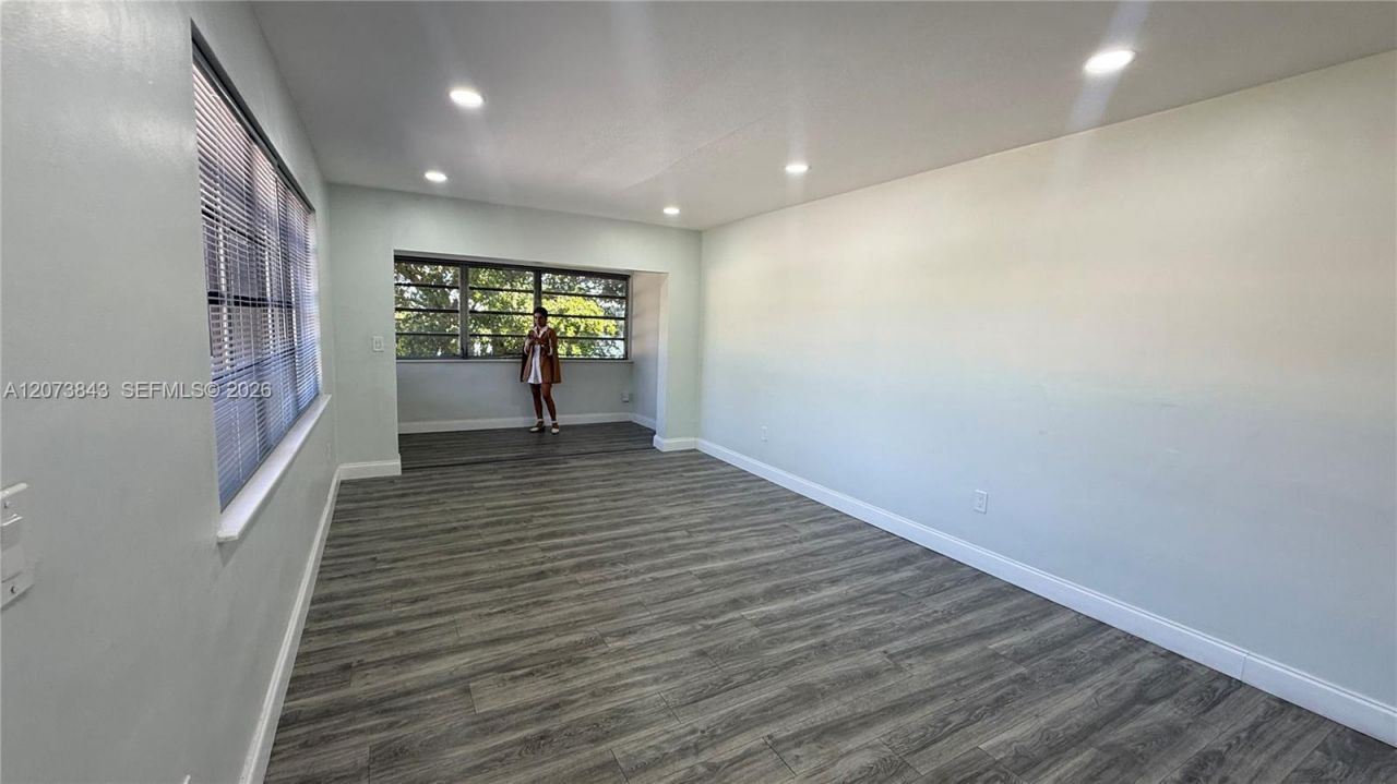245 NE 191st St , Unit 3014, Miami, FL 33179 Photo