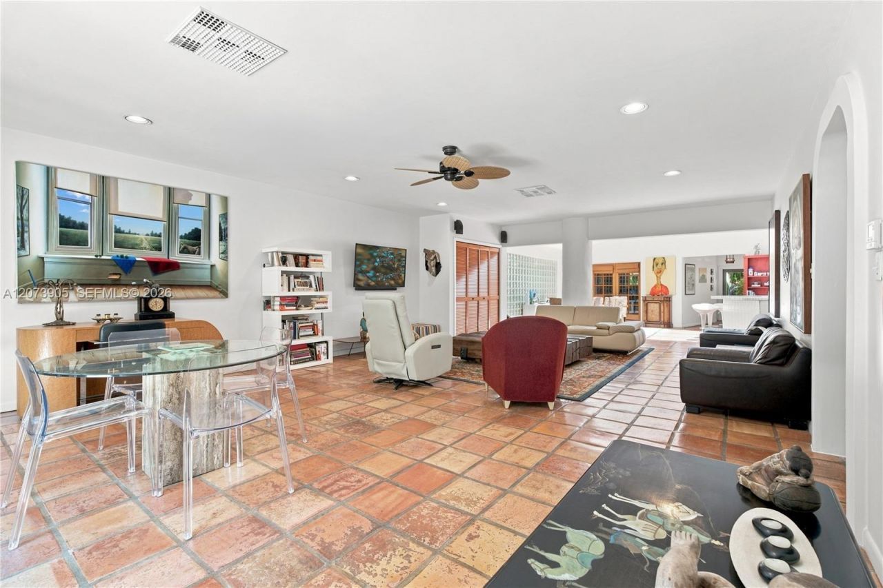 4110 Battersea Rd , Miami, FL 33133 Photo