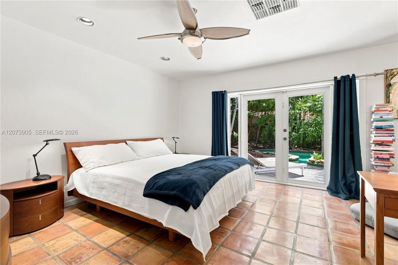 4110 Battersea Rd , Miami, FL 33133 Photo