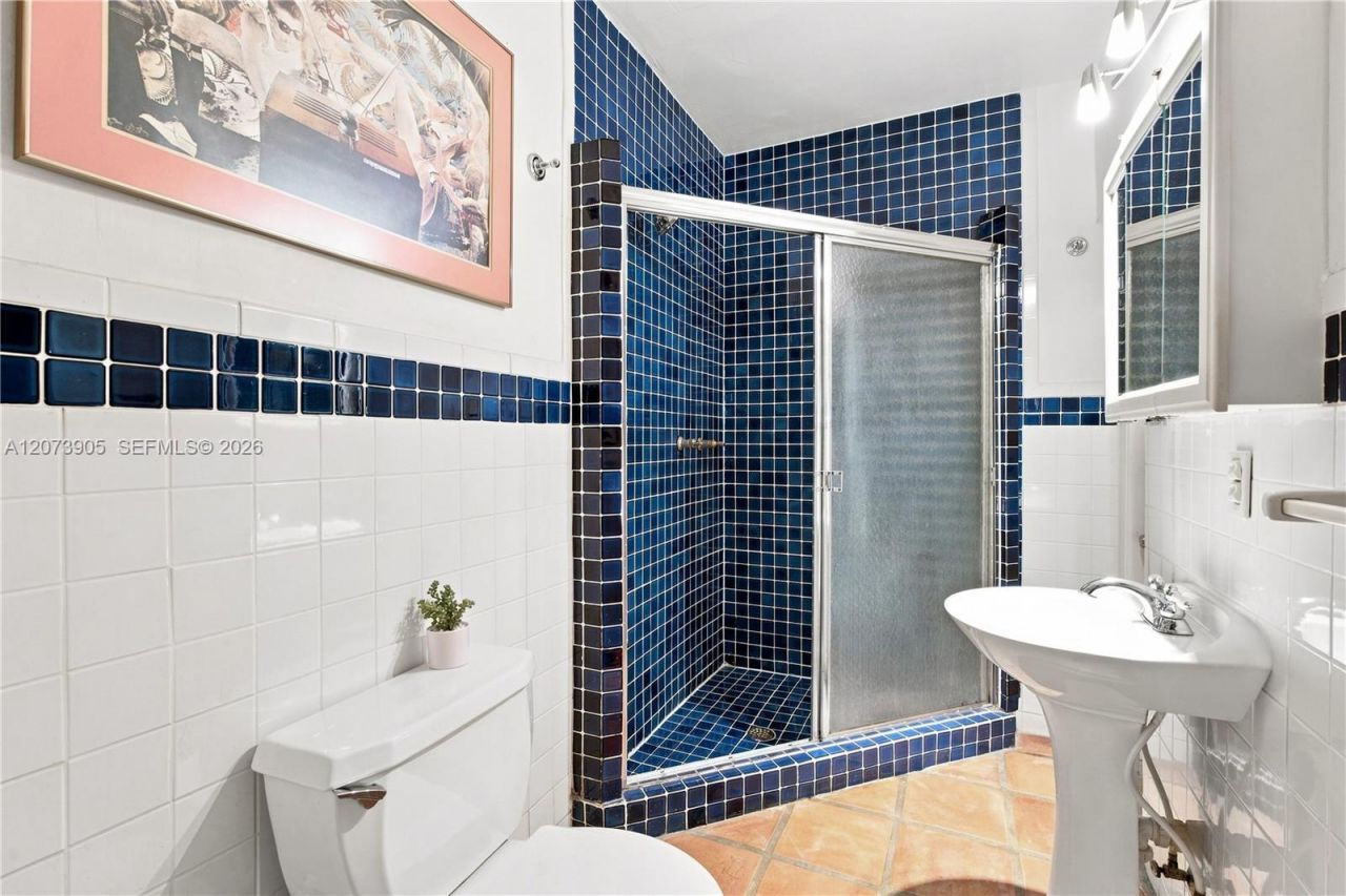 4110 Battersea Rd , Miami, FL 33133 Photo