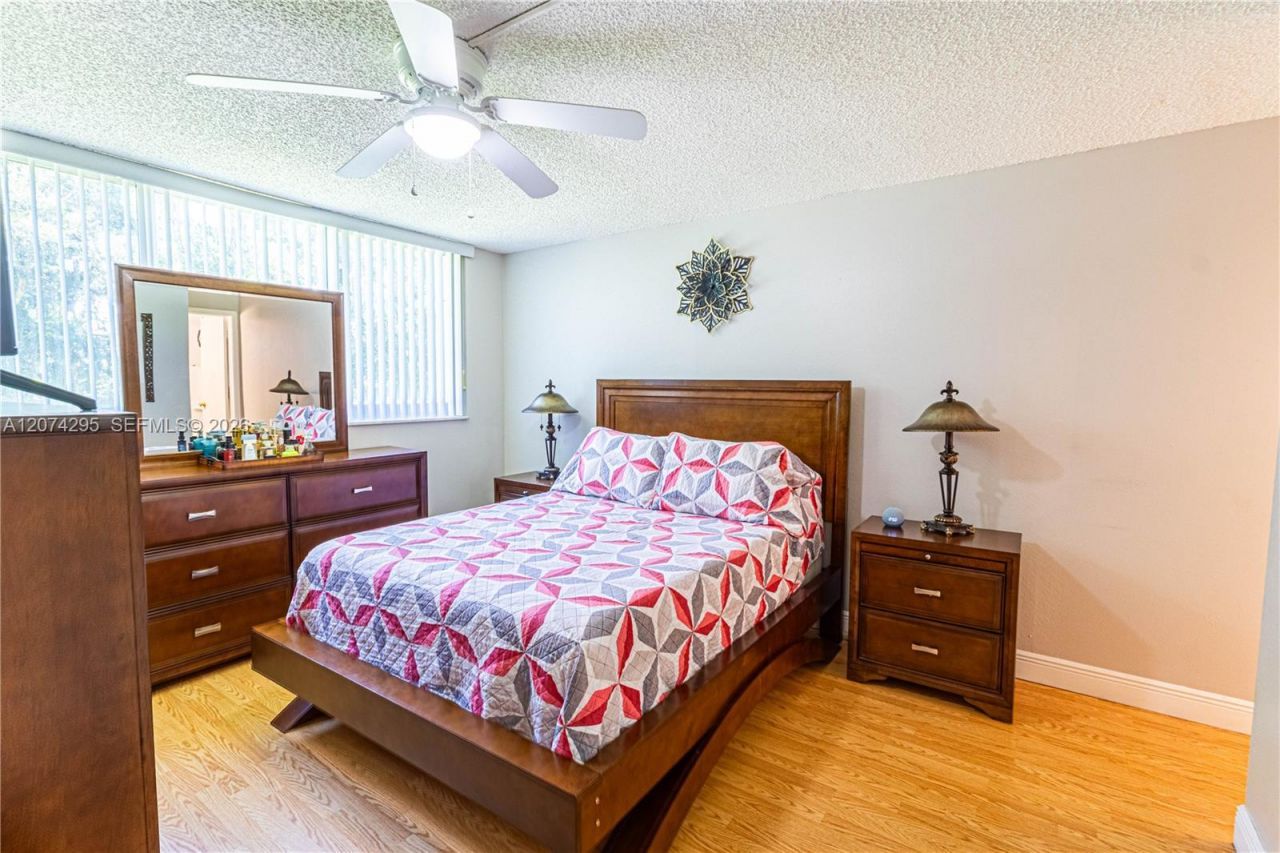 300 S Hollybrook Dr , Unit 105, Pembroke Pines, FL 33025 Photo