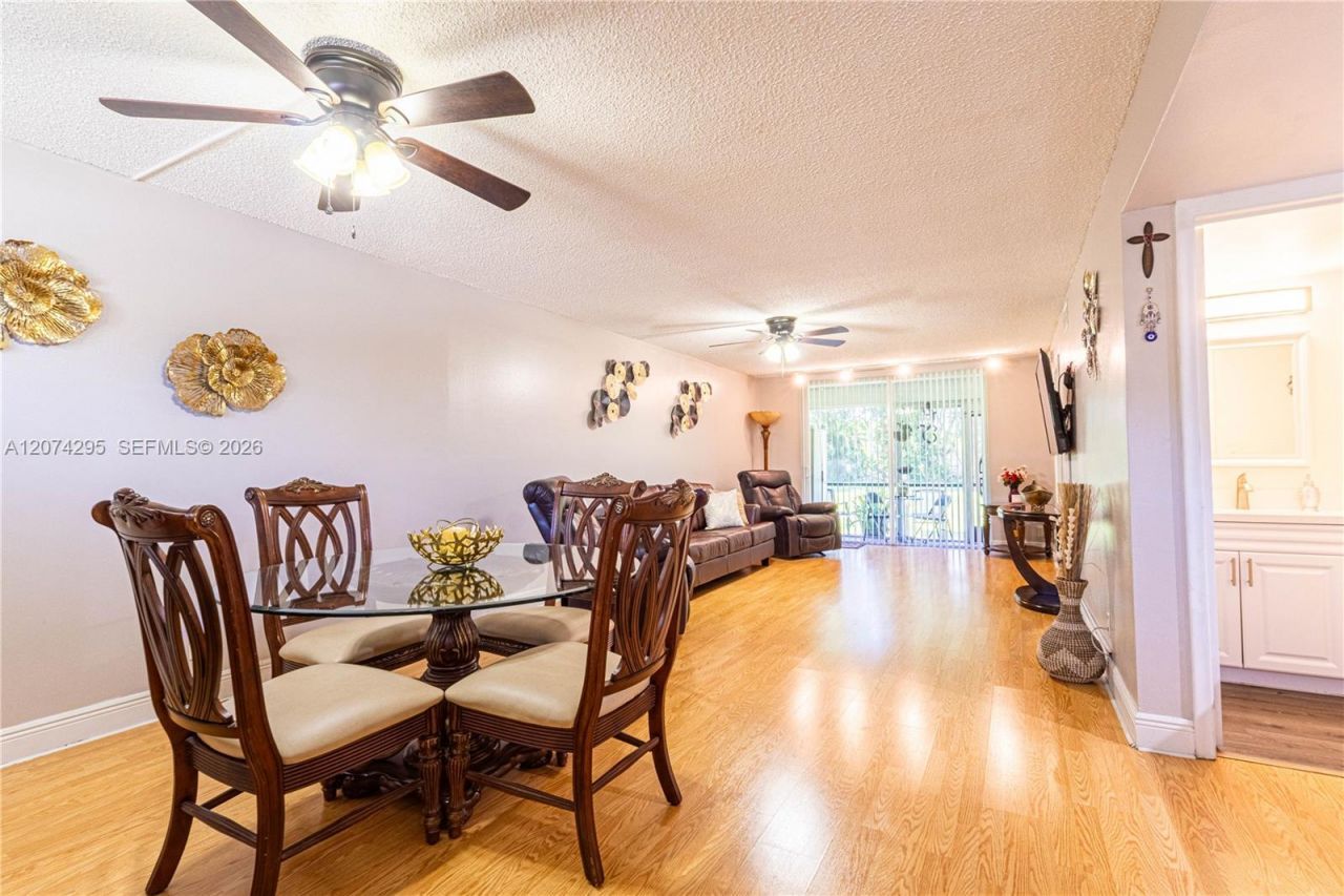 300 S Hollybrook Dr , Unit 105, Pembroke Pines, FL 33025 Photo