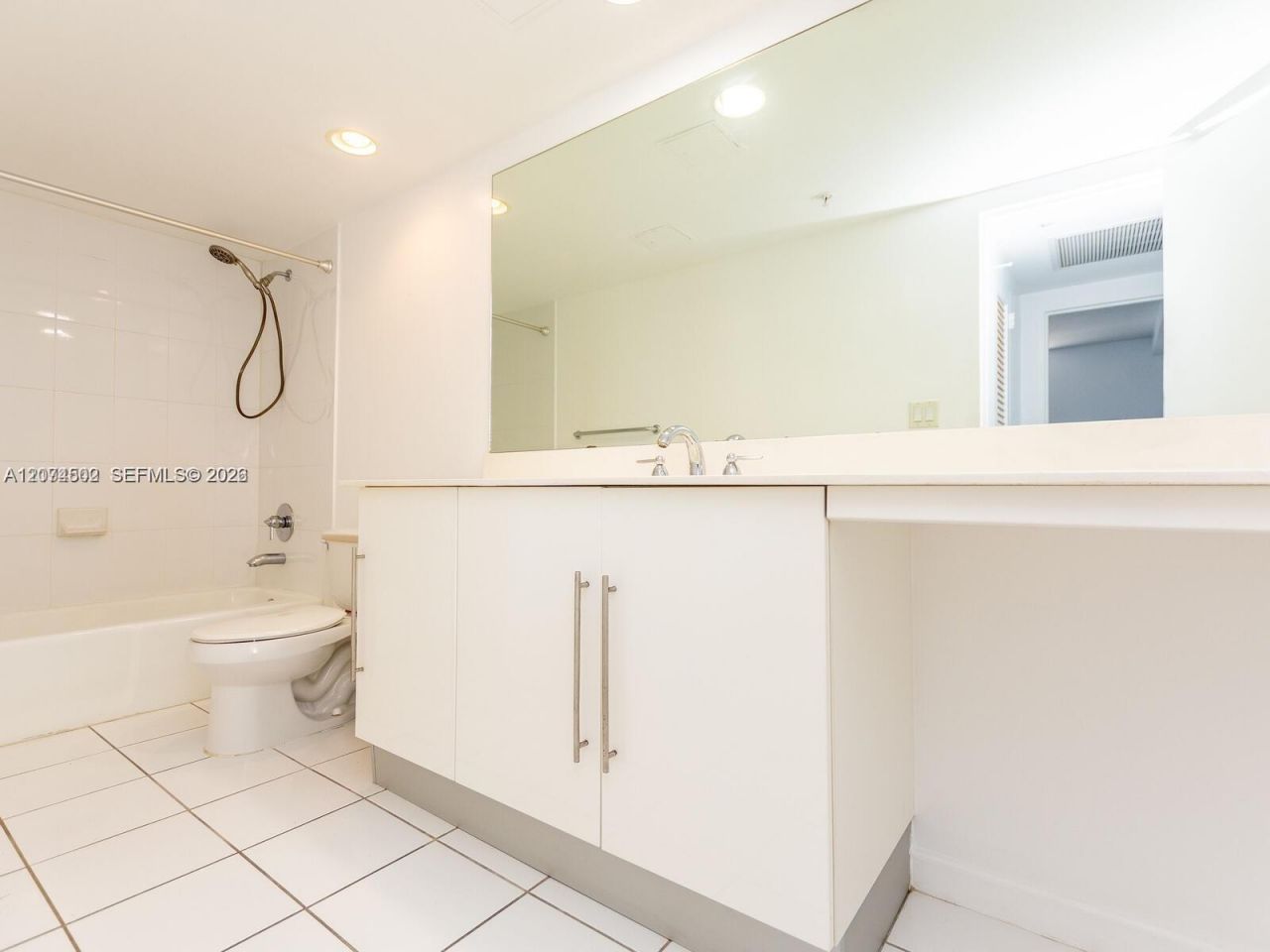 3000 S Ocean Dr, Unit 922, Hollywood, FL 33019 Photo