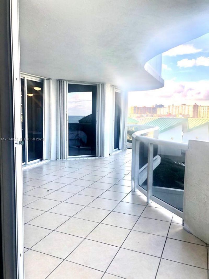 16711 Collins Ave, Unit 706, Sunny Isles Beach, FL 33160 Photo