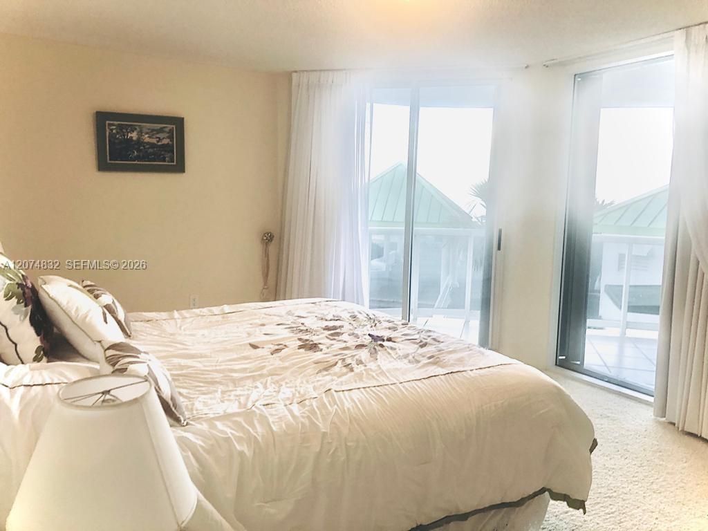 16711 Collins Ave, Unit 706, Sunny Isles Beach, FL 33160 Photo