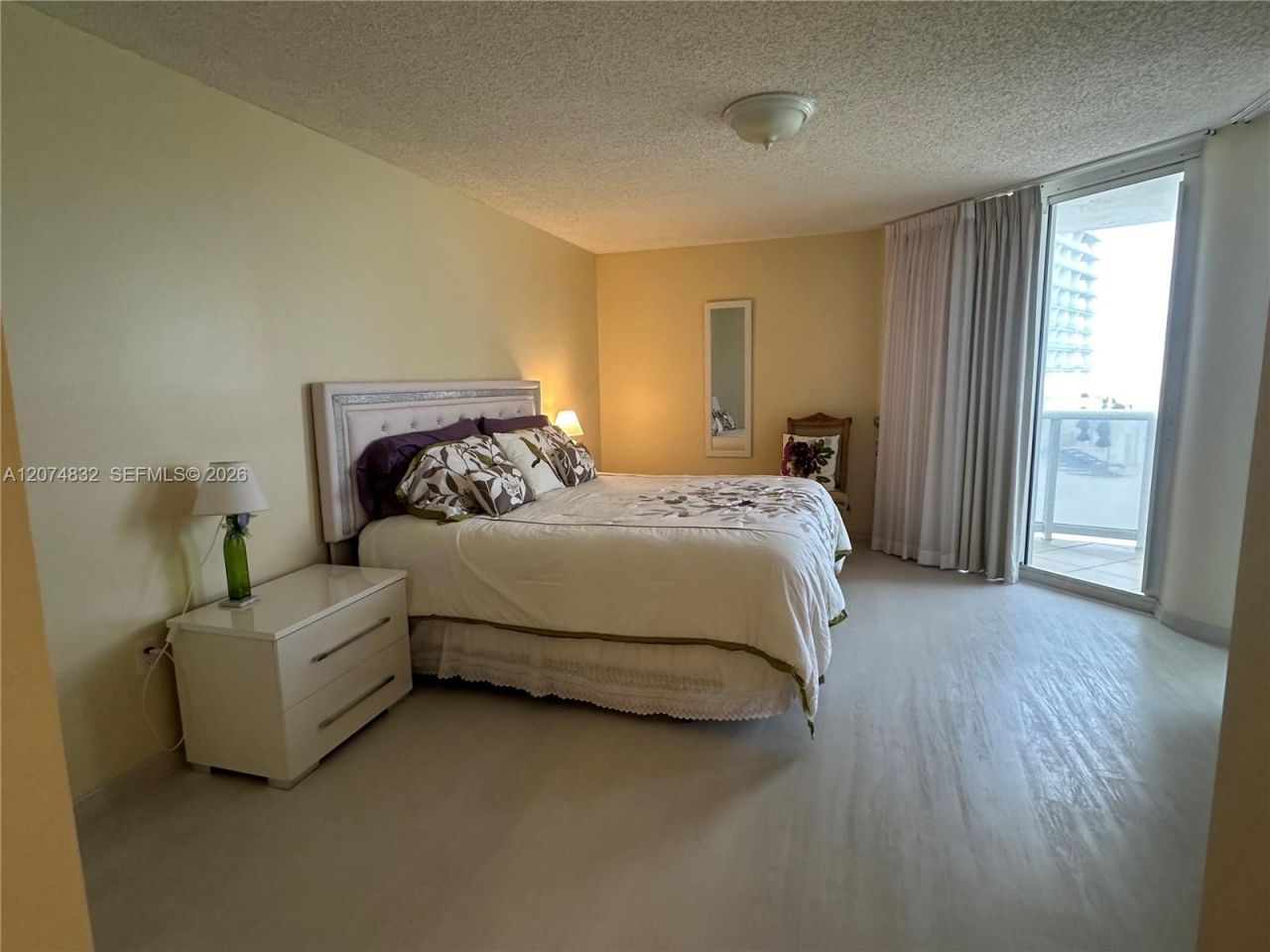16711 Collins Ave, Unit 706, Sunny Isles Beach, FL 33160 Photo