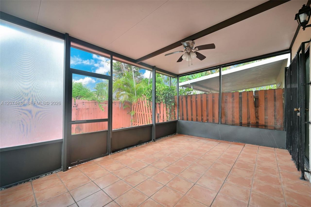 13775 SW 160th St, Unit 16, Miami, FL 33177 Photo