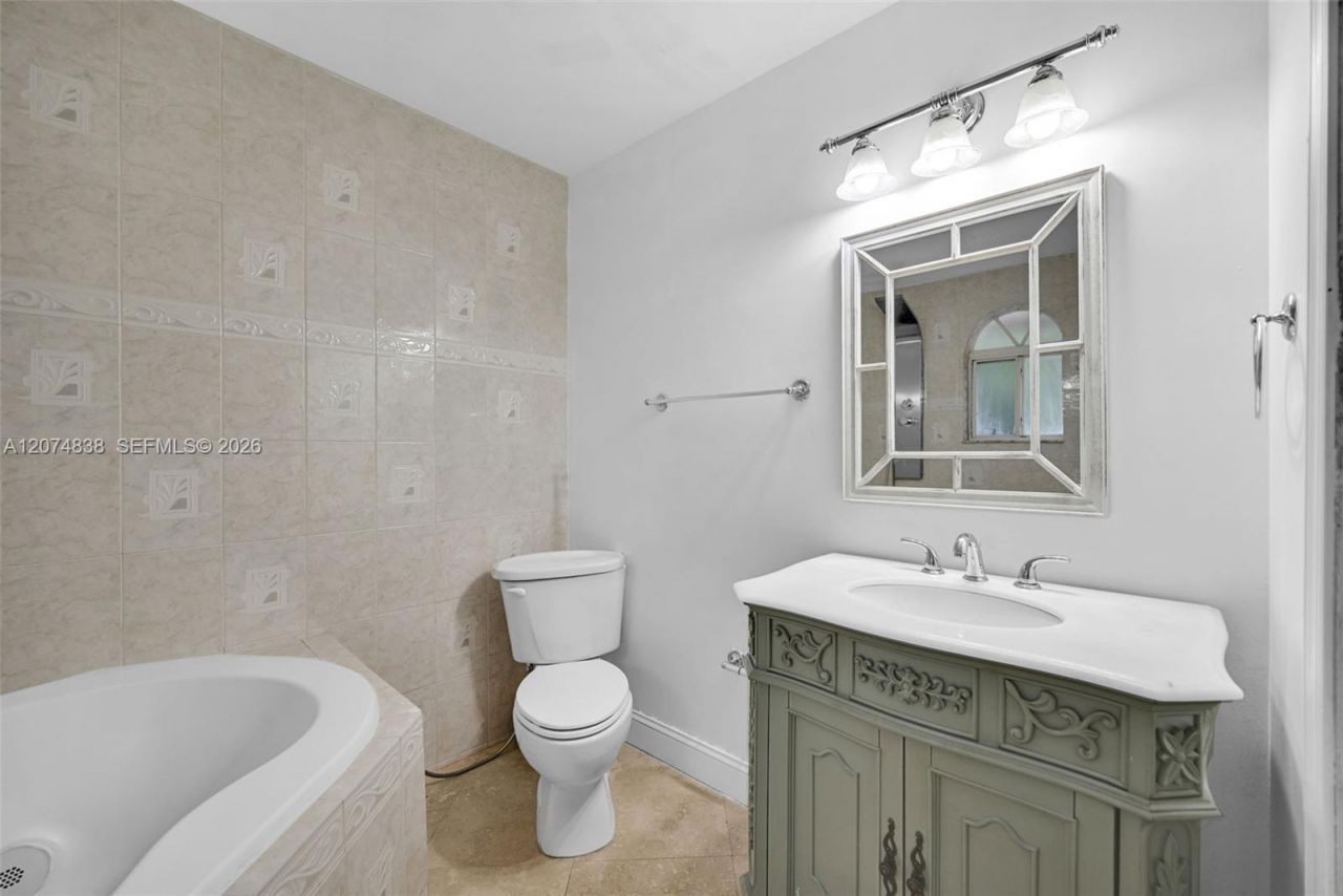 13775 SW 160th St, Unit 16, Miami, FL 33177 Photo