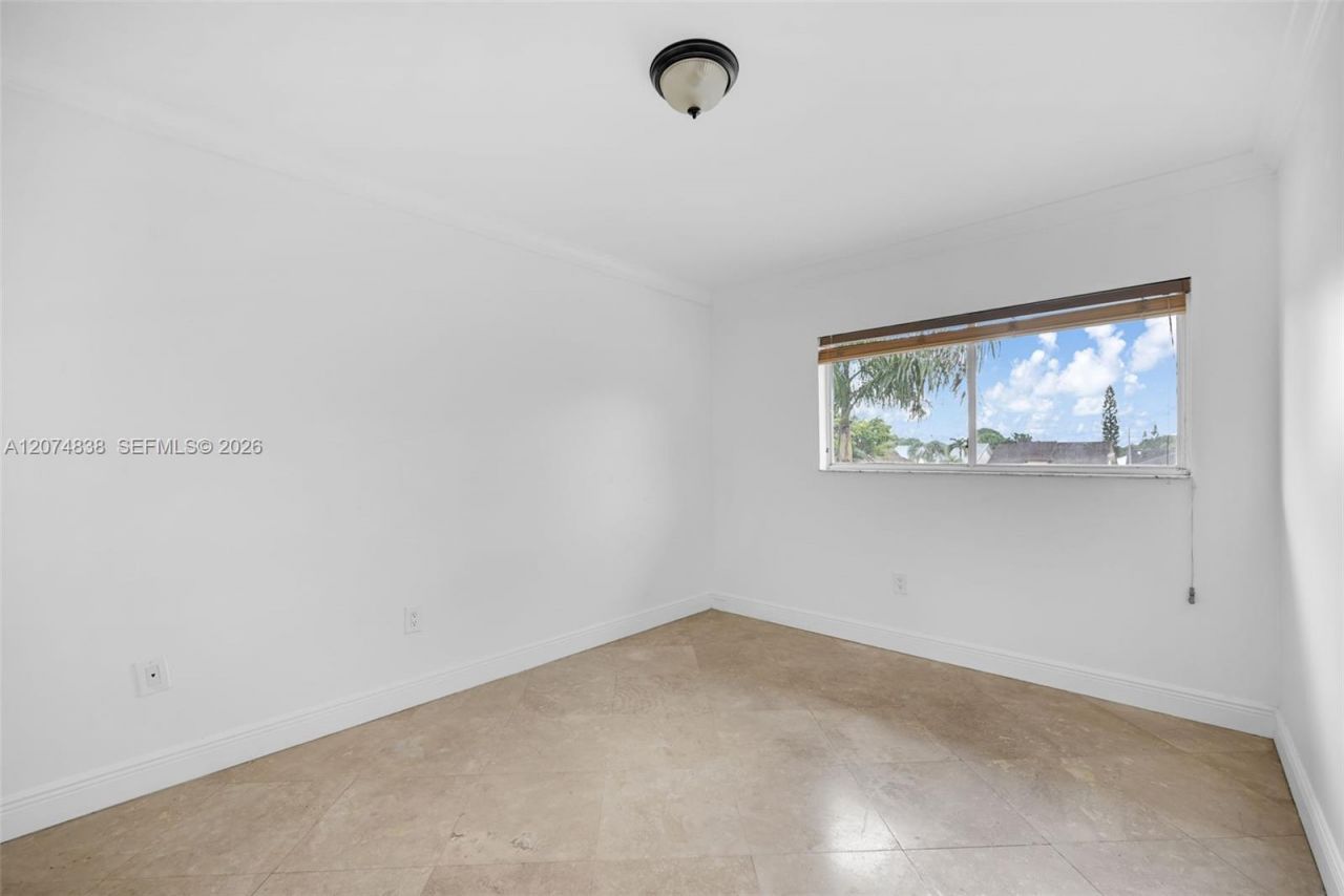 13775 SW 160th St, Unit 16, Miami, FL 33177 Photo
