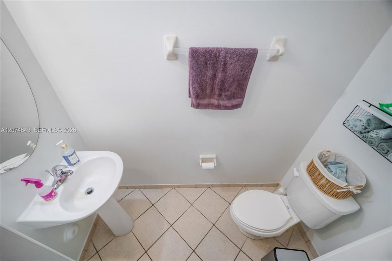10334 NW 30th Ter, Doral, FL 33172 Photo